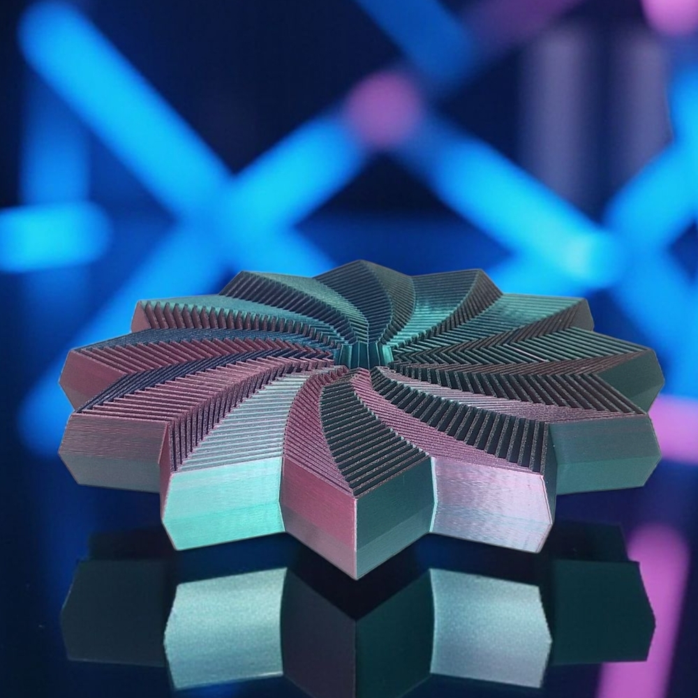 XL Geometric Fidget! - Picture 1 of 4